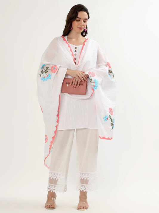 Handmade Women’s Cotton Dupatta – 2.5 Meter Applique Patchwork with Floral Embroidery & Zigzag Borde (WHITE)