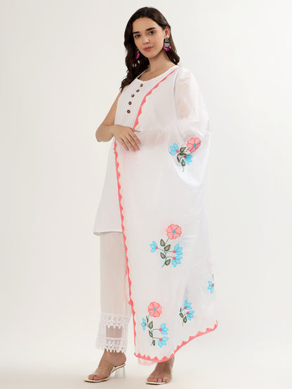 Handmade Women’s Cotton Dupatta – 2.5 Meter Applique Patchwork with Floral Embroidery & Zigzag Borde (WHITE)