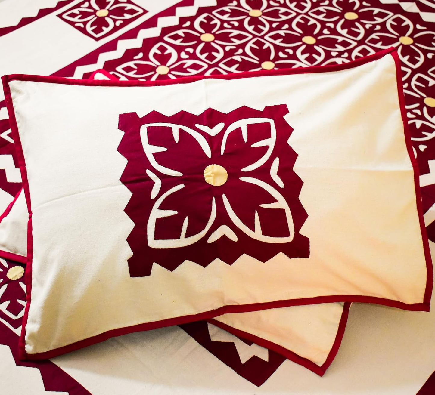 Handmade Applique Work Bedding Set with Traditional Pattern, Double Bed Size, Set with Bedsheet and 2 Pillowcases (Beige)